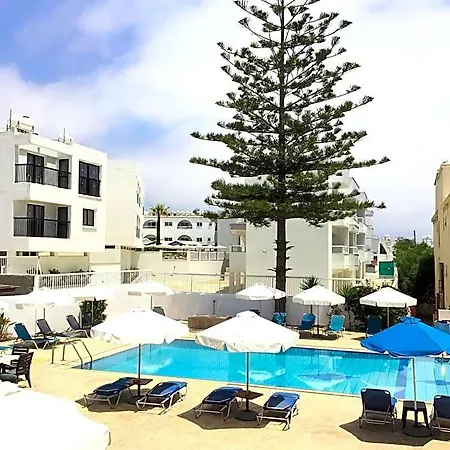 Florea Aparthotel 3*