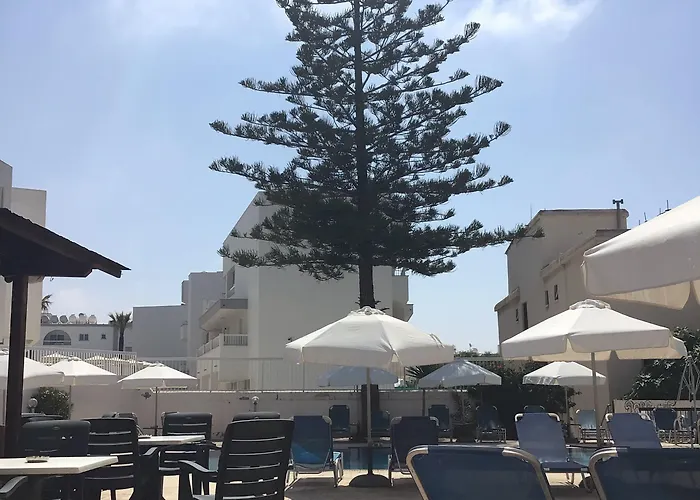 Florea Lägenhetshotell 3*