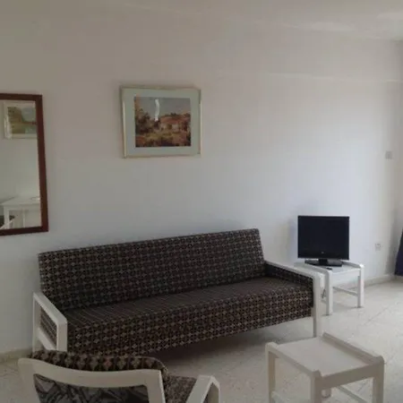 Apartmanhotel Florea Ajía Nápa